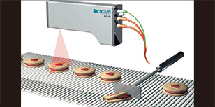 寸法と体積測定による仕分けシステム ― 3Dカメラで幅・長さ・高さ・体積を測定　食品の仕分けと不良品検査の高速化を実現